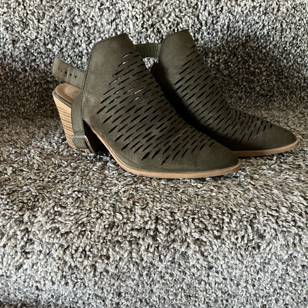 Women wedges